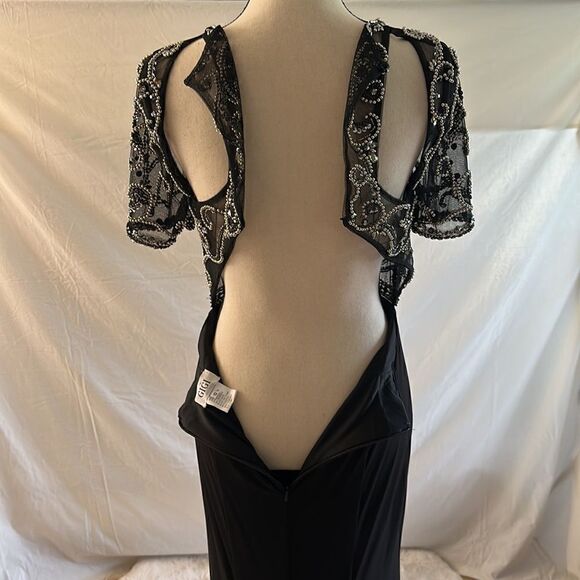 NEW GIGI beaded black dress size 10 - Picture 10 of 15